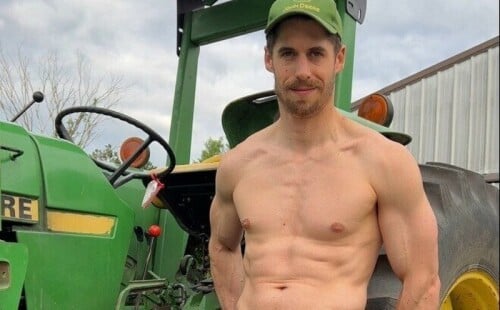The Hottest Farmer In America – Dracon Blue