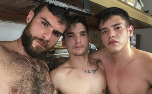 Rodrigo and two twinks bareback at Latin Leche