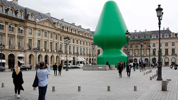 Giant Butt Plug Terrorizes Paris