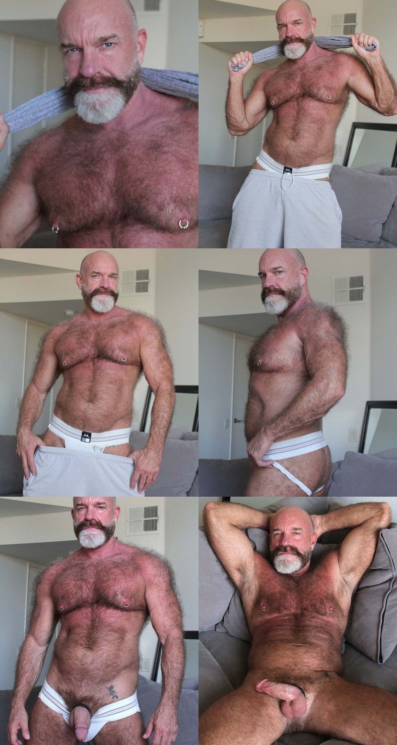 800px x 1500px - Very Hairy Daddy Mack Austin - GayDemon