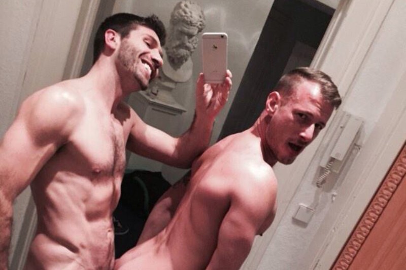 Top #Selfies of the Week: Major Abs