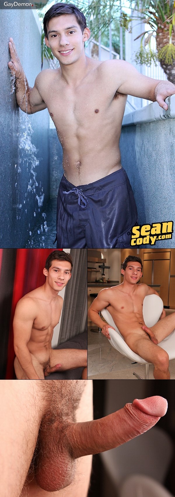 Sexy Jock Craig Jerking Off