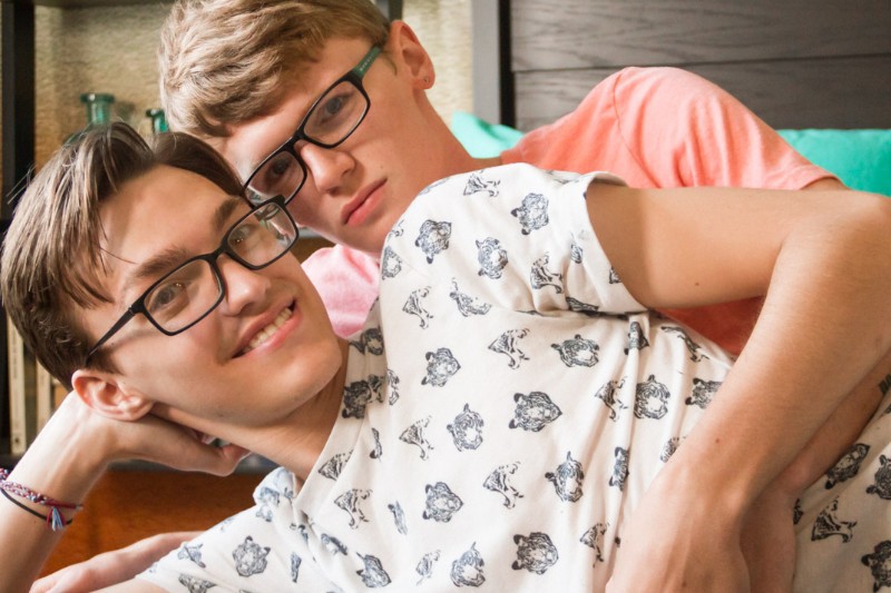 Nerdy Twinks Steam Up Their Glasses in Flip-Fuck