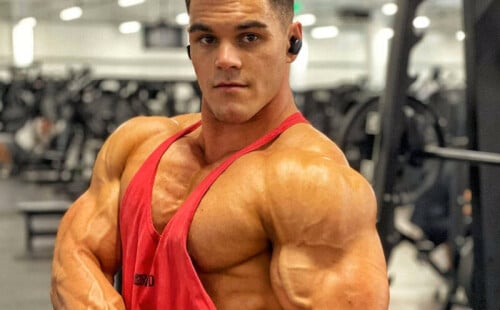 Ross Ryker Is A Bodybuilder Flexing ALL His Muscles!