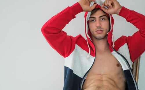 Efren Perdomo Has A Big Dick Bulge To Tempt Us With