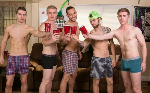 A Hot Five-guy Orgy For This Birthday Boy