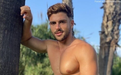 We Can’t Get Enough Of Guille Chóa Naked