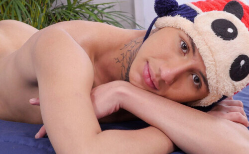 Archi Gold photo session from BoyFun