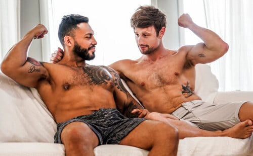 Viktor Rom fists and fucks Drew Dixon's hole