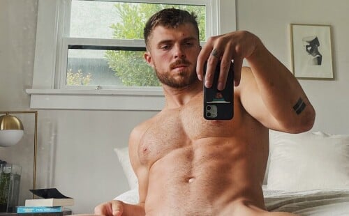 Some Sexy Guy Selfies For Saturday
