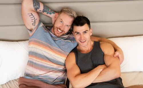 Newcomer Eddie Burke flip-fucks with Thomas Johnson