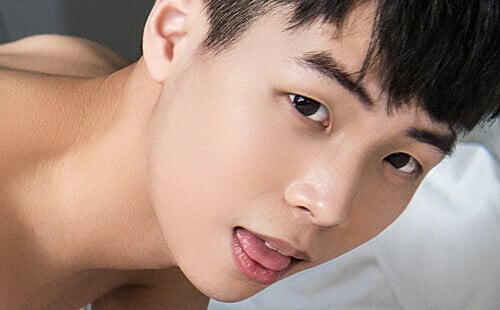 Blue Men magazine #404 from Taiwan