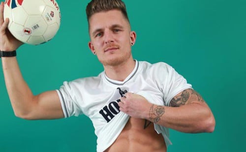 Athletic Liam Hailey Shows Off