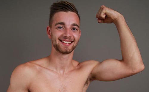 Athletic and Sporty - Noah Milton Gets Naked
