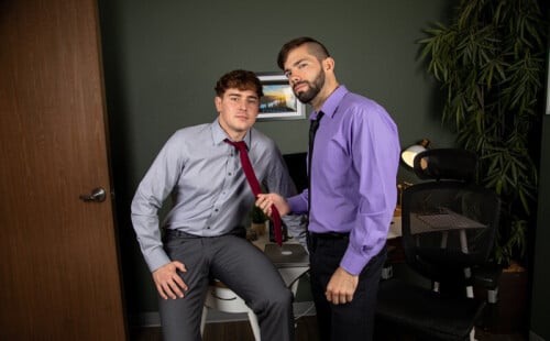 Julian Brady Takes The Bareback Office Cock Of Handsome Josh Brady!