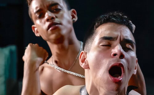 Latino twinks Giorgio Angelo and Francis Gerard fuck raw