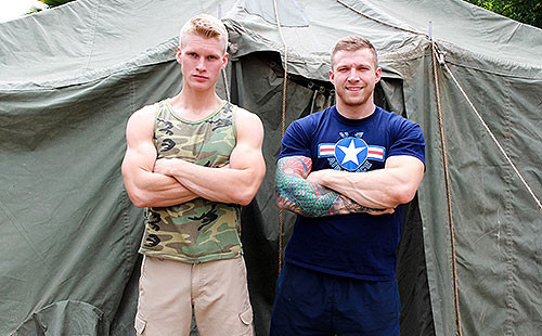 Blake Effortley Raw Fucks Muscle Hunk Mike Johnson