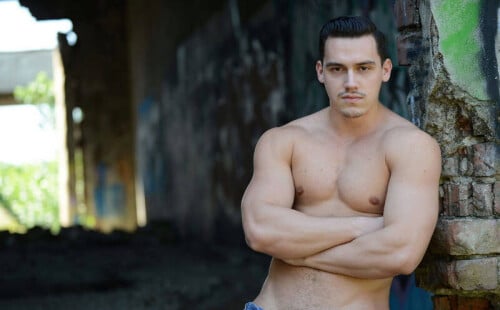 Taylor Robinson Has A Hot Bod To Show You!