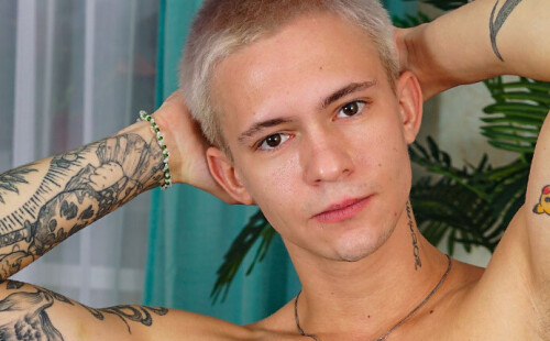 Max Gen solo photoshoot from BoyFun