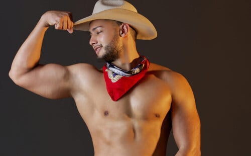 Cam Dude Spotlight: Calix, The Buff Cowboy Swimmer