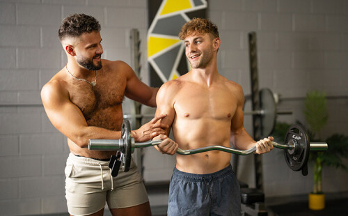 Hairy top Hayden Hunter Fucks Jackson Cooks