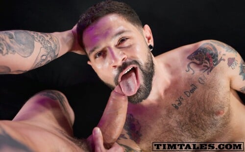 Igor Lucios opens his ass to Lucio Davoli