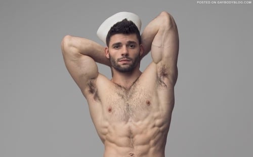 Real Hunk Model Alexe is Back On The Blog
