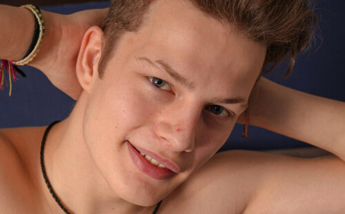 Dimi Kvil debut solo at BoyFun
