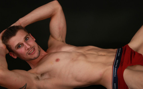Athletic Ellis Mann Shows Off
