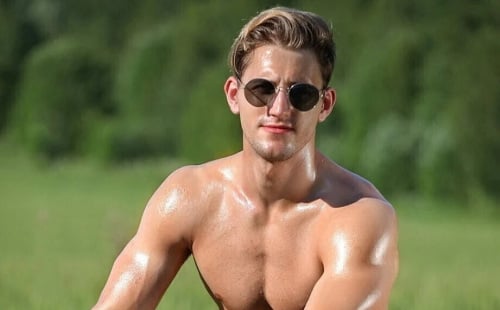 Konstantin Nude Again, You Know You Want It