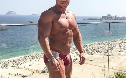 If You Like Muscles, Oscar Has a Lot to Offer You