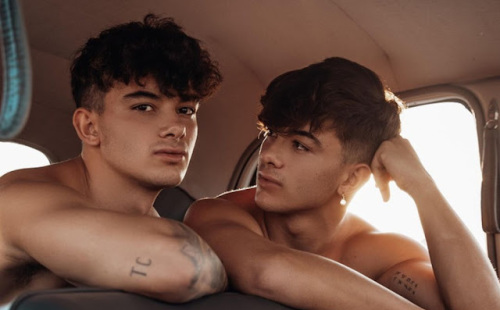 Twins Castro
