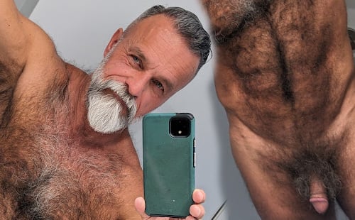 Hot hairy papi