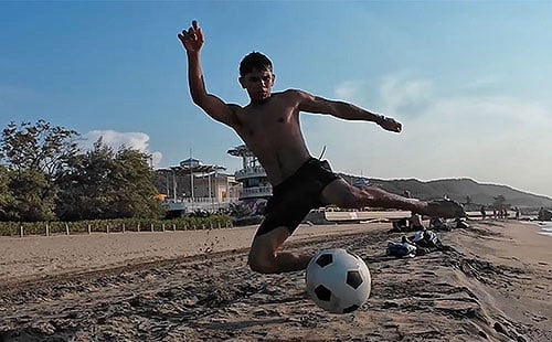 Beach Day With 18 Year Old Poser Mitch Seagers