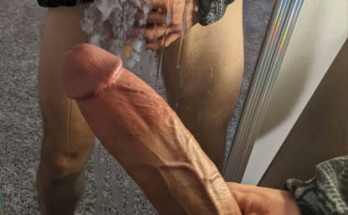 Mirror cumshot