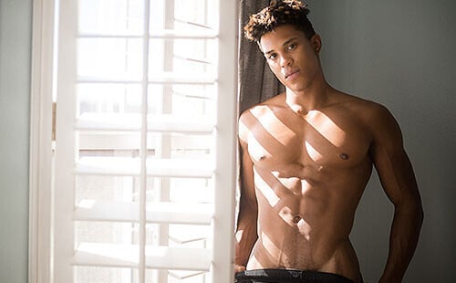 Black Jock Newcomer Damien Ellis Solo Session