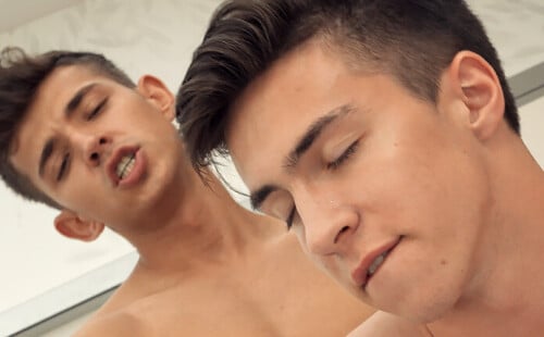 Mario Texeira tops Cristiano Cruzo at Freshmen