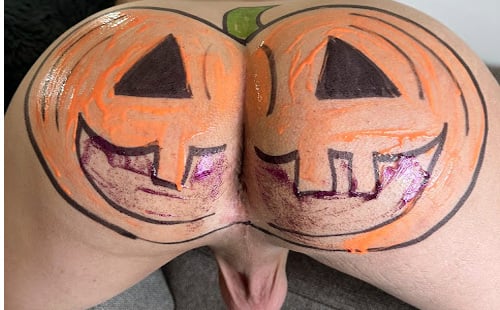 My favorite Halloween butts