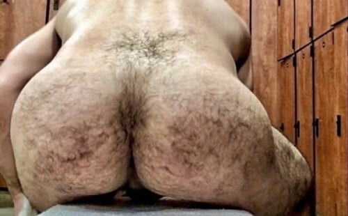 Super hairy butt