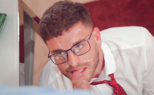 Romeo Davis cums over Manuel Reyes beautiful face