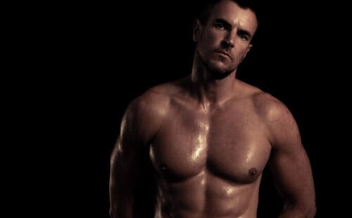 Italian Hunk Naked, Almost