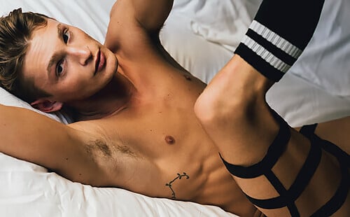 Garrett Kinsley strips off for a solo photo session