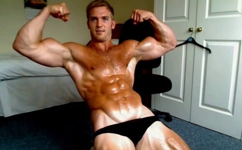 Tiny dick bodybuilder posing