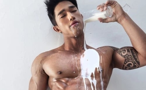 A Sexy Asian Cock Show