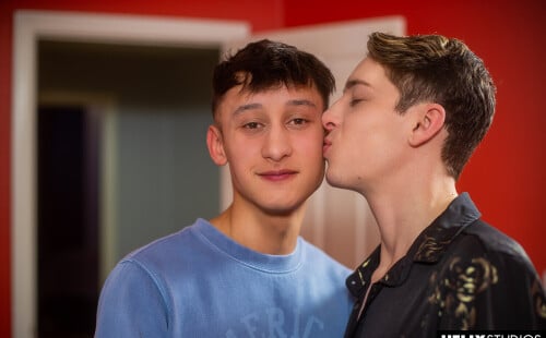 Twink Noah Bentley Thought It'd Be Funny Shooting Porn
