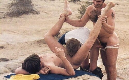 Threesome desert sex