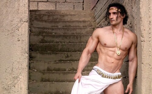 Check Out The Body Of Greek Hunk Markos Pissas!