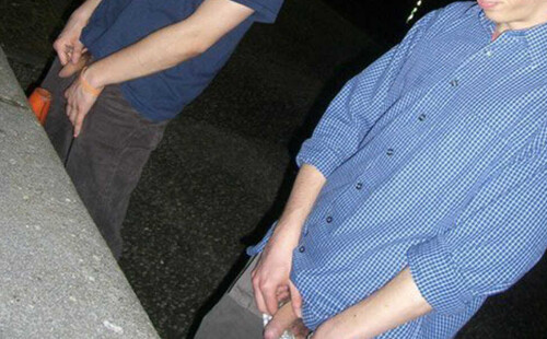 4 guys caught peeing in public
