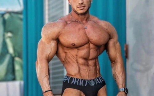 Italian bodybuilder posing in undies